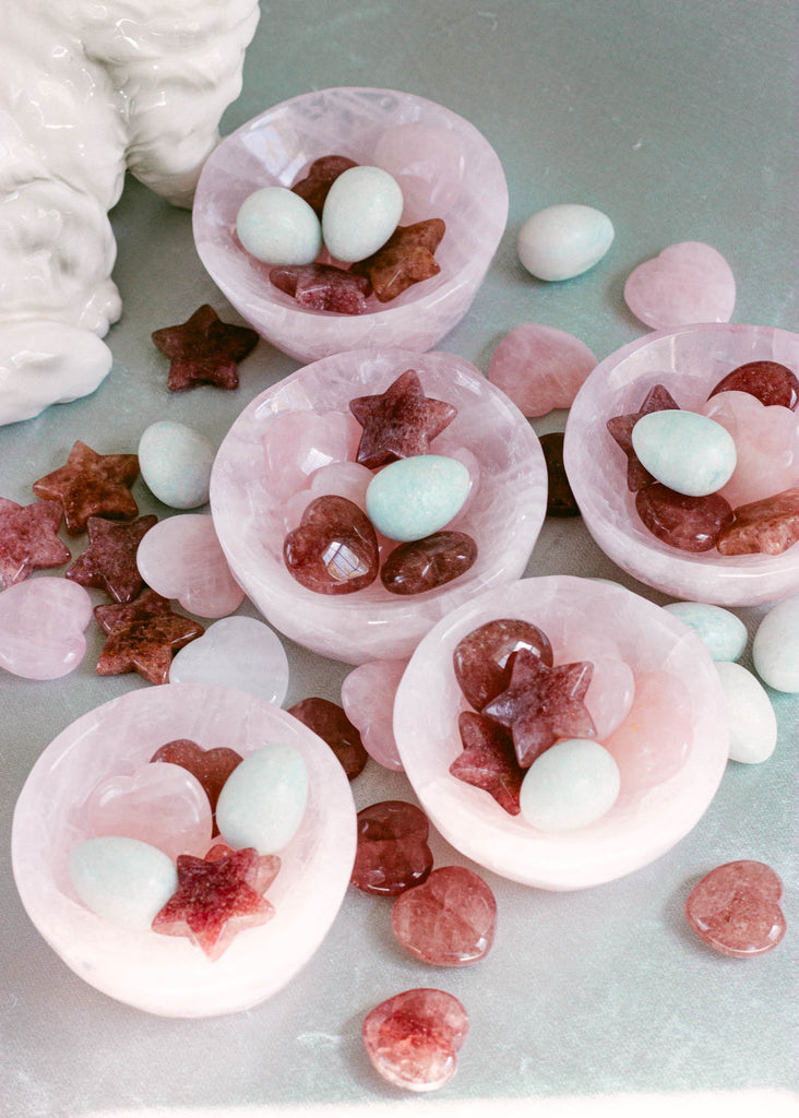 Healing crystal set with rose quartz, strawberry quartz, and blue calcite — perfect for gifting 