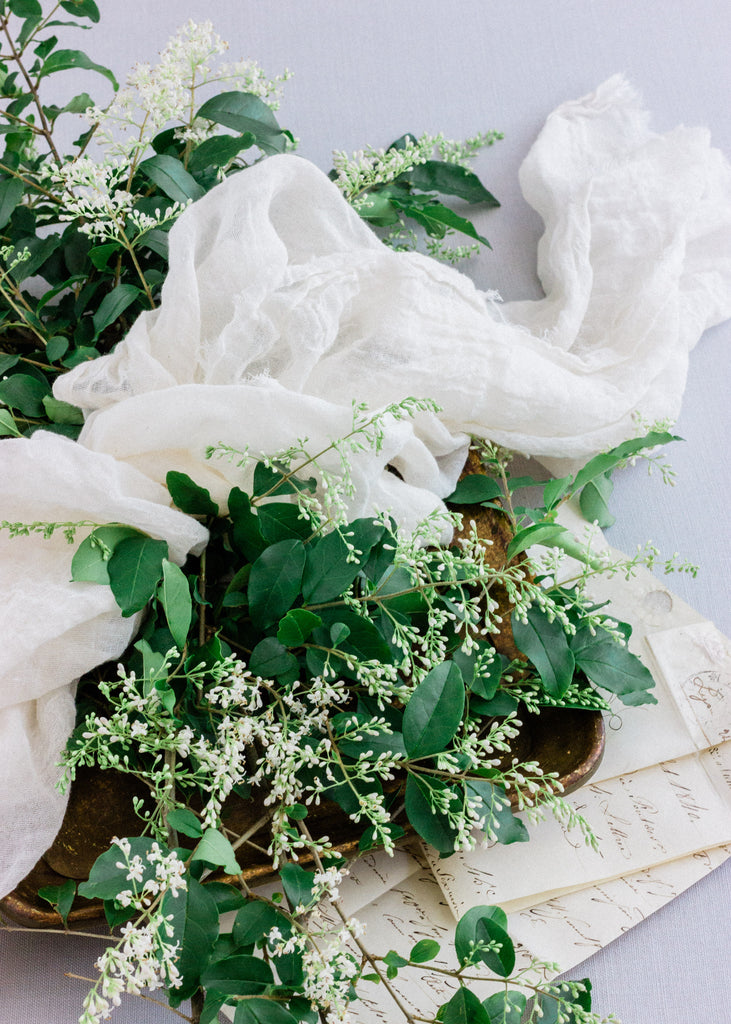 guazy fabric for wedding flat lay kit